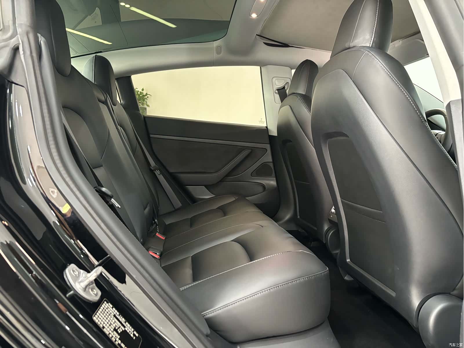 Tesla Model 3, 2020 19