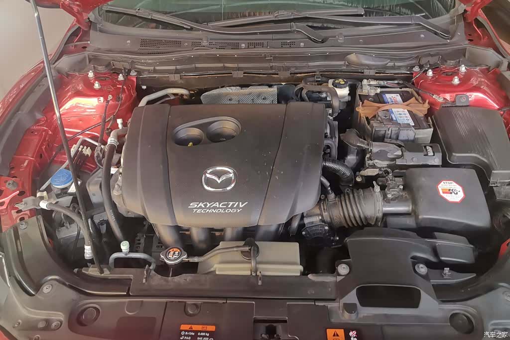 Mazda Atenza, 2015 10