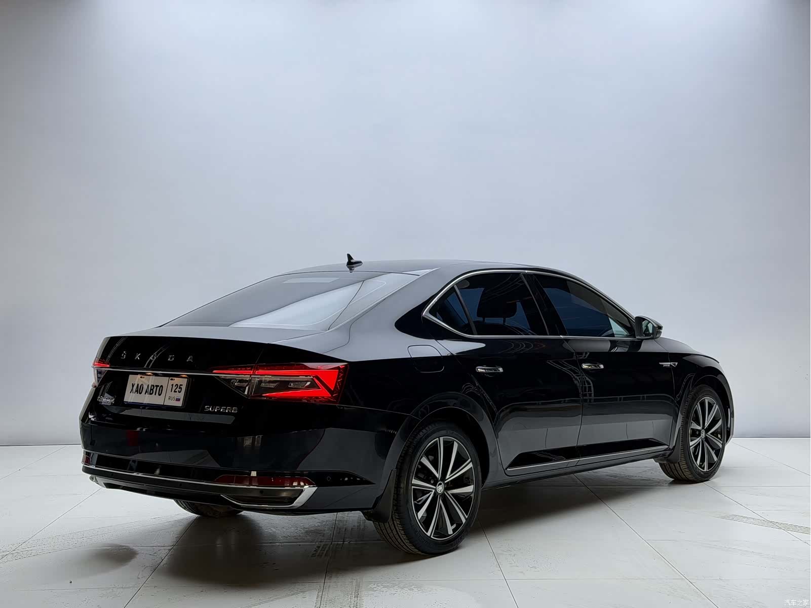 Skoda Superb, 2023 6