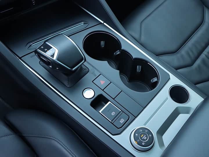 Volkswagen Touareg, 2020 года фото 13