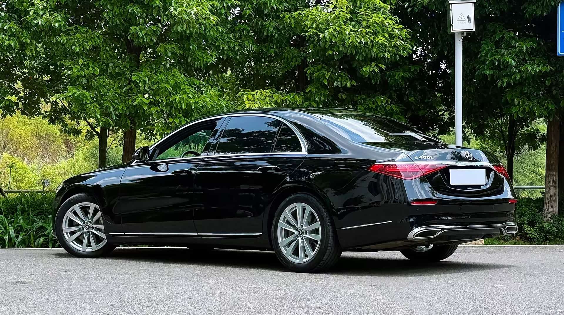 Mercedes-Benz S-Class, 2022 4