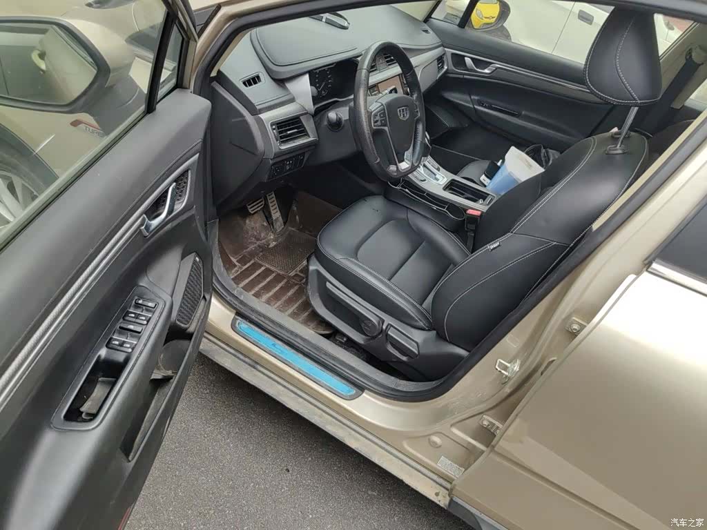 Geely Emgrand, 2017 14