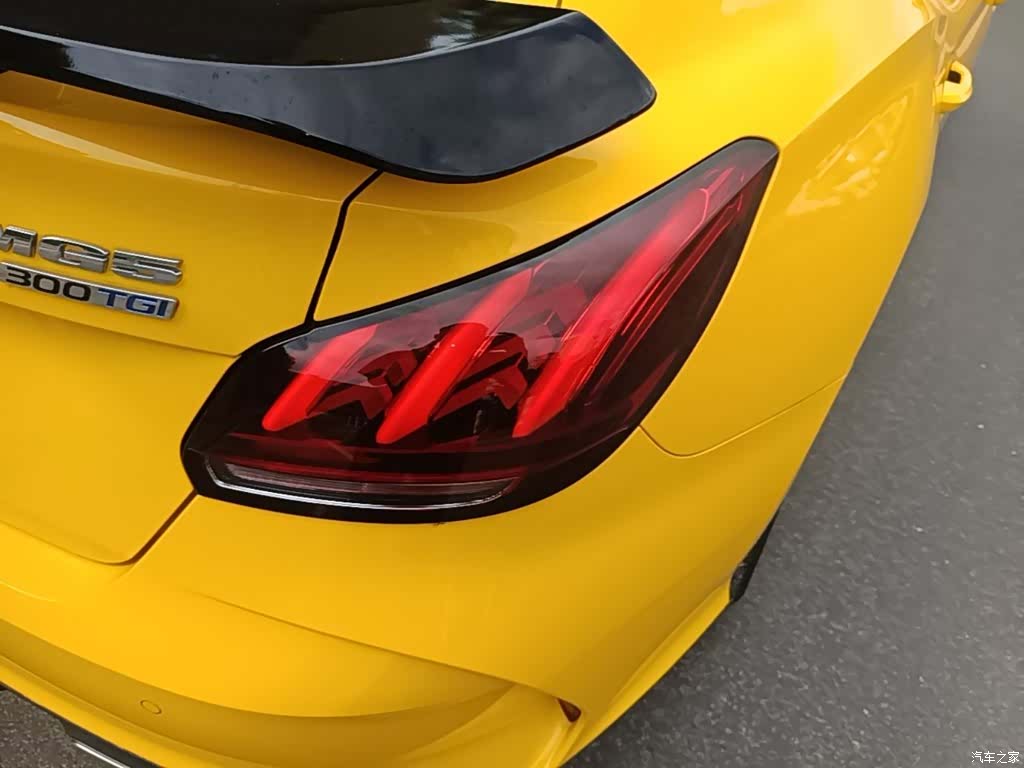 MG MG5, 2024 8