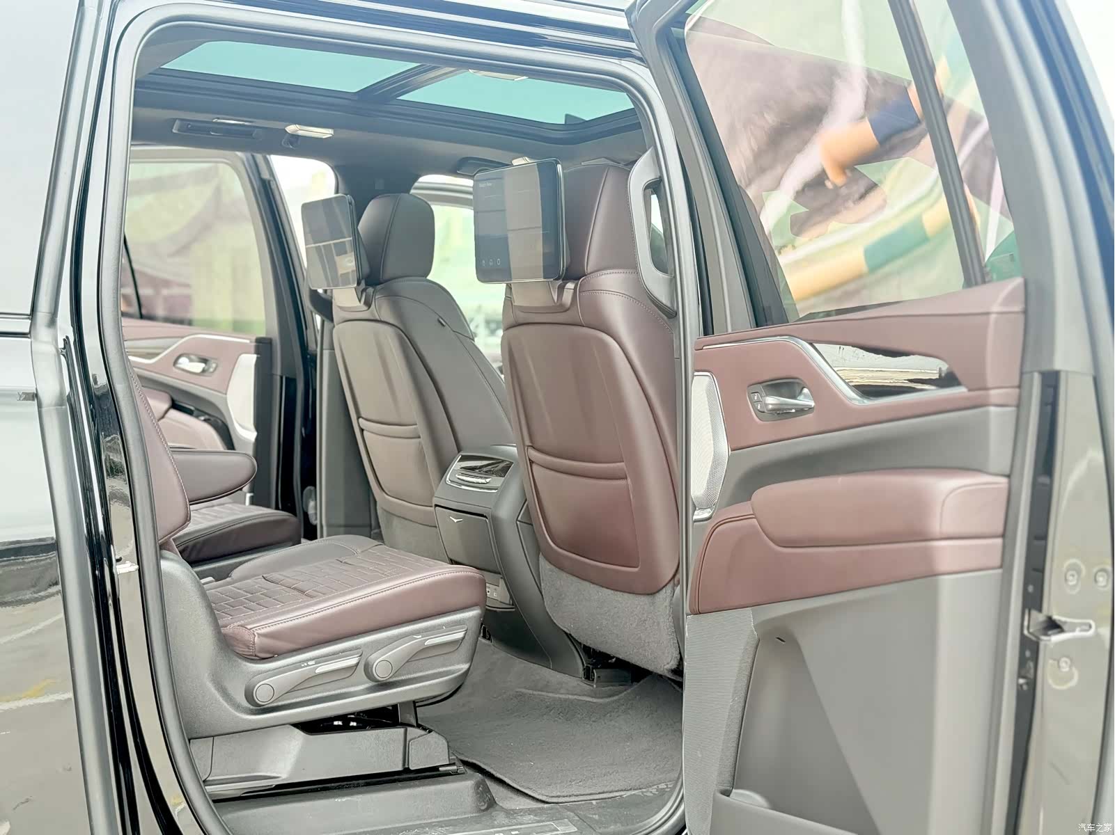 Cadillac Escalade, 2023 7