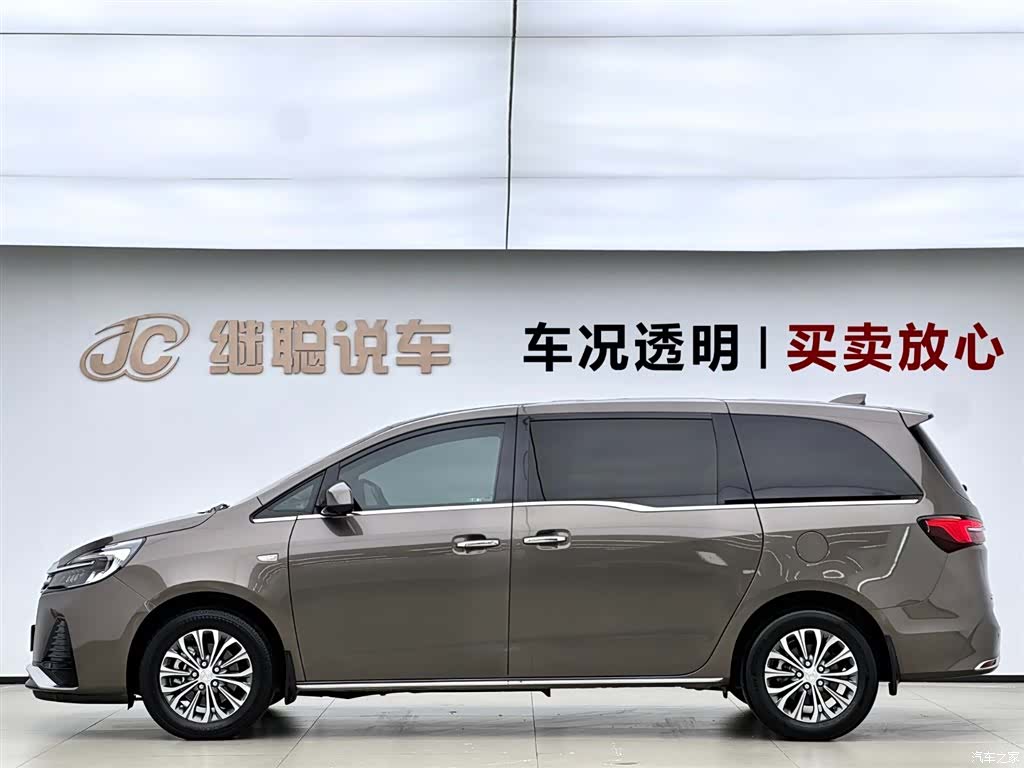 Buick GL8, 2024 3