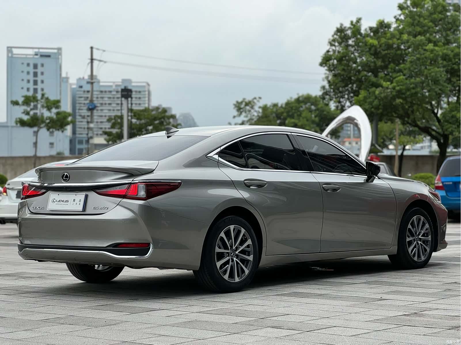 Lexus ES, 2022 6