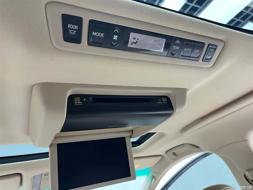 Toyota Alphard, 2011 24