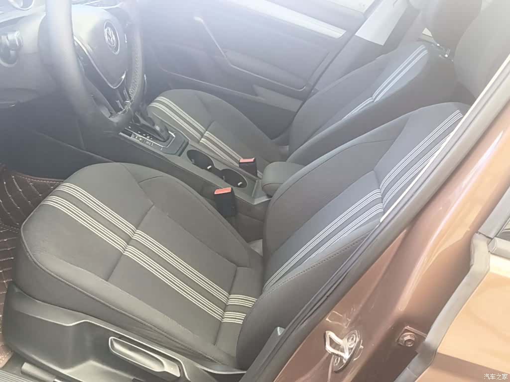 Volkswagen Lamando, 2017 15