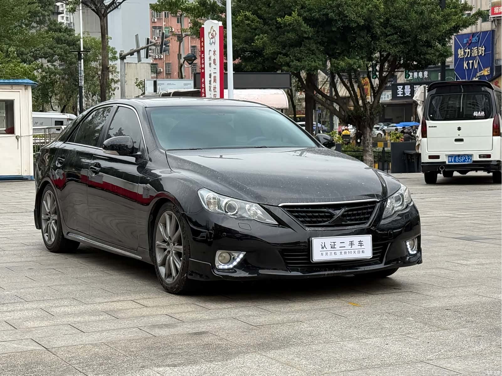 Toyota 2.5V, 2012 3