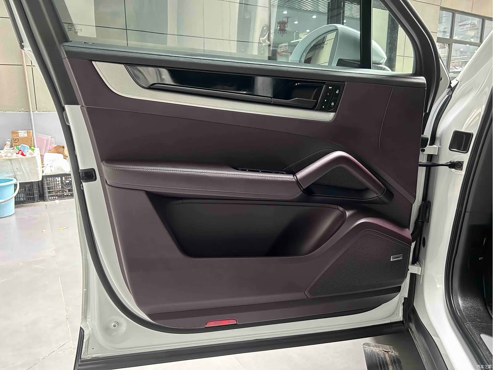 Porsche Cayenne, 2024 11