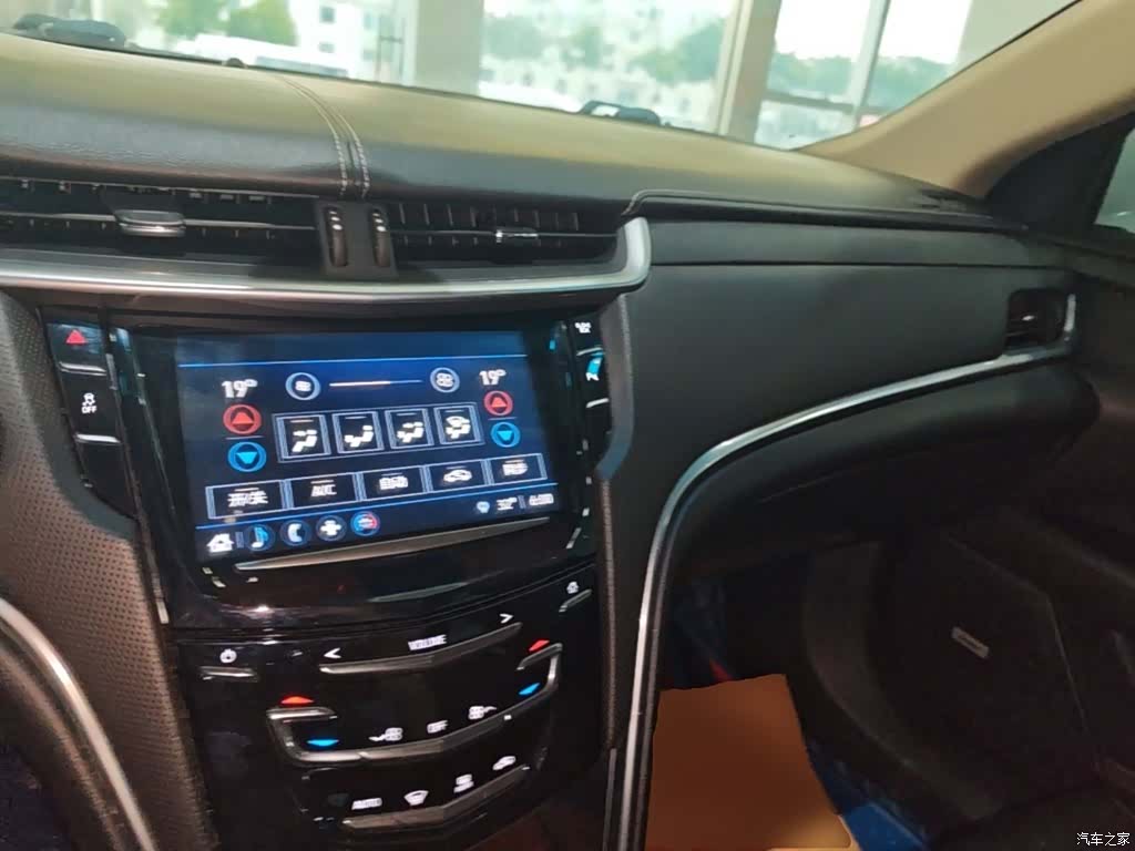 Cadillac XTS, 2018 10