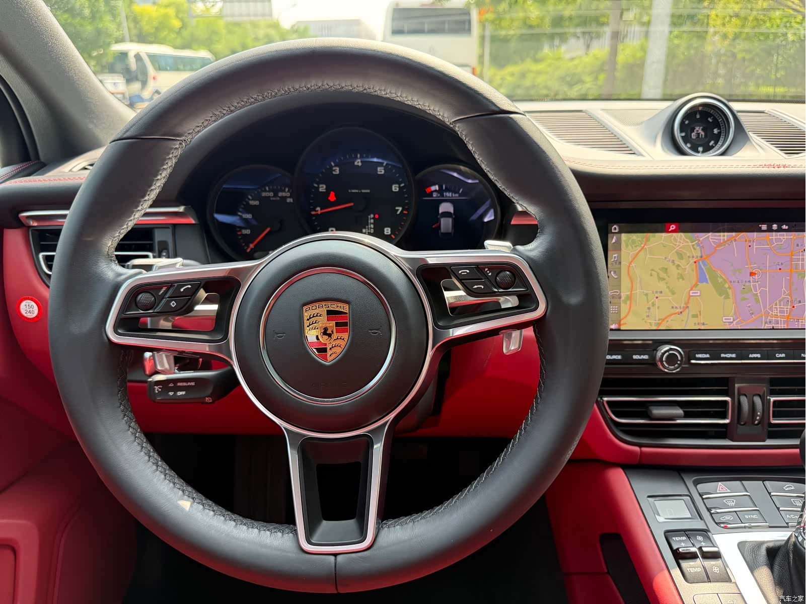 Porsche Macan, 2020 10