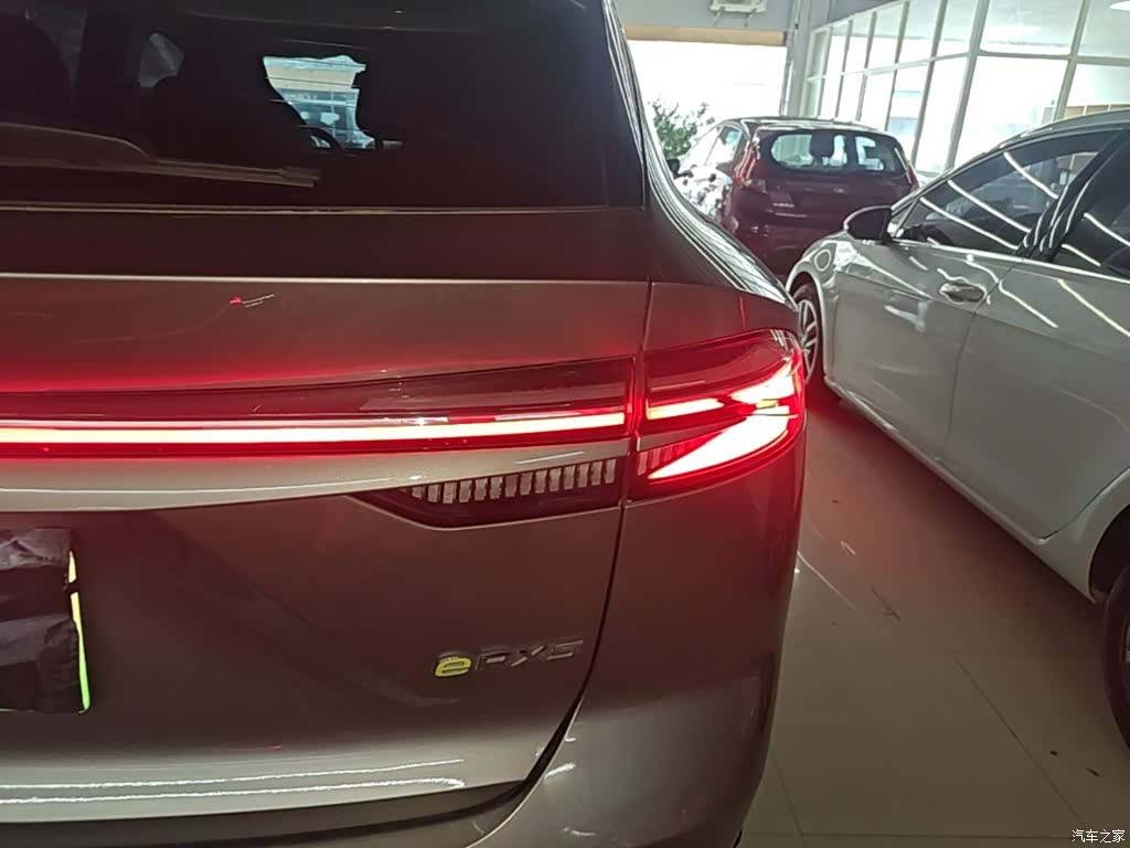 Roewe RX5, 2023 8