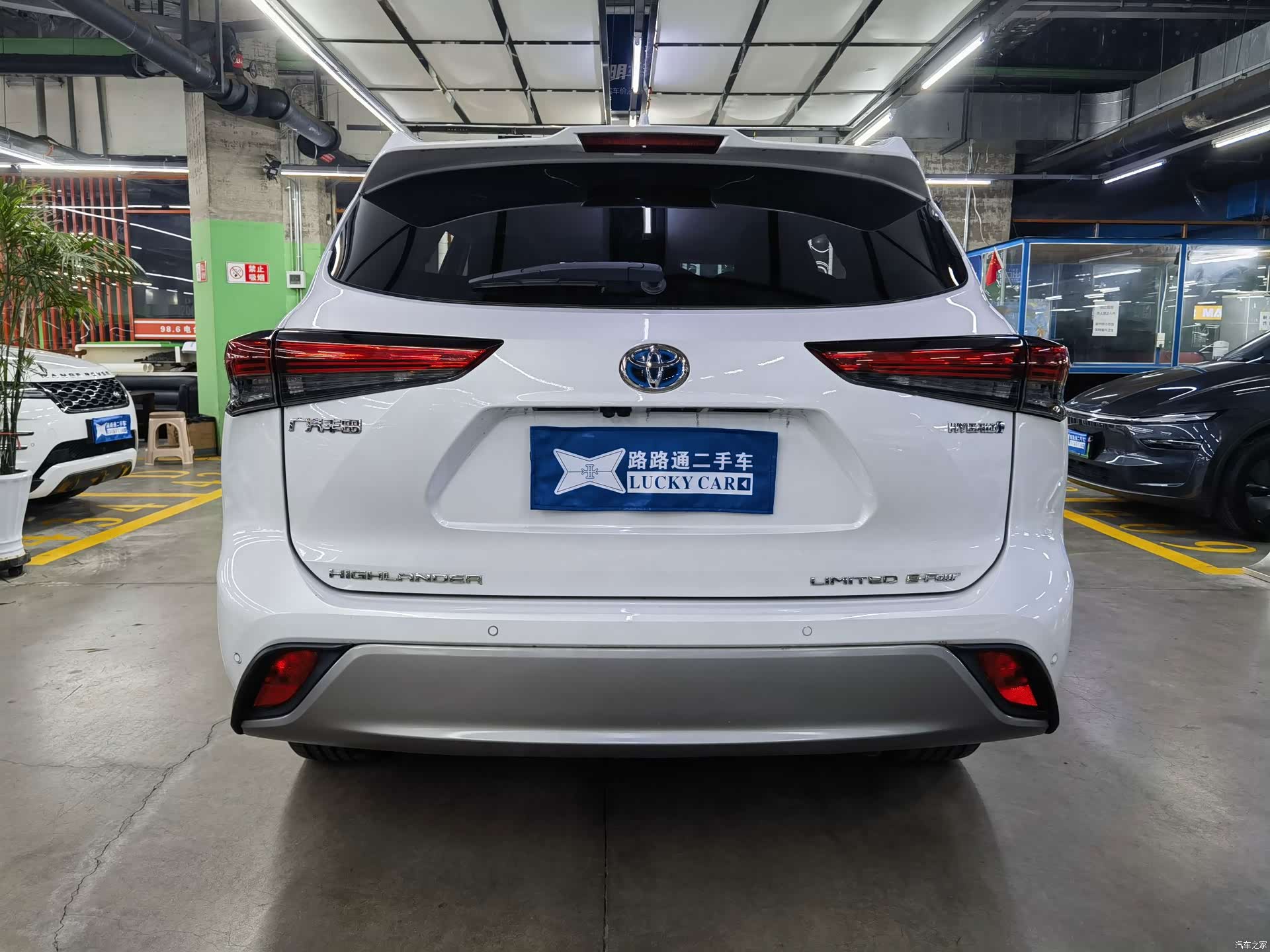 Toyota Highlander, 2021 все фото