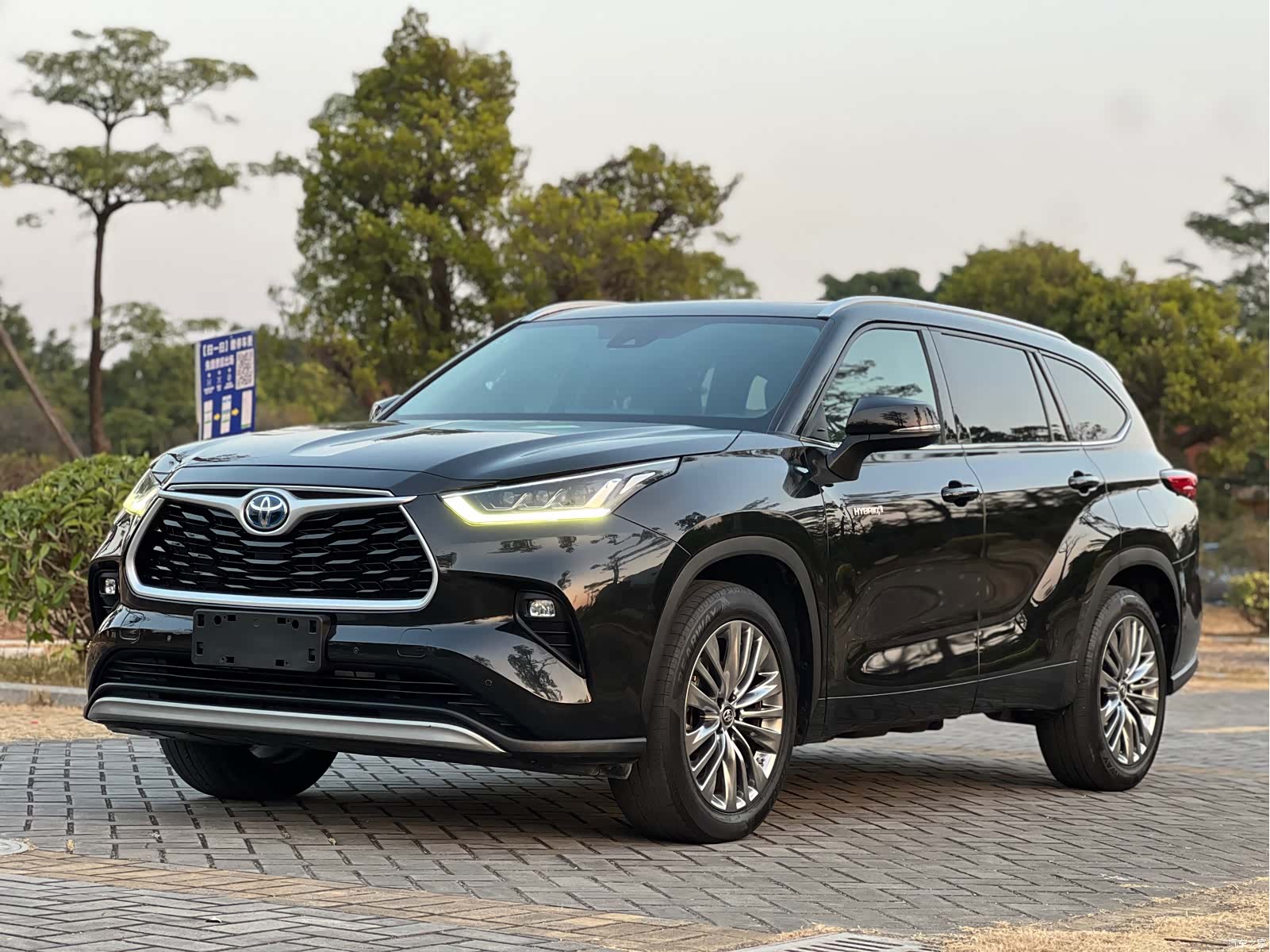 Toyota Highlander, 2022 1