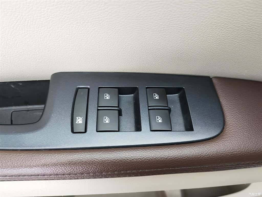 Buick GL8, 2020 9