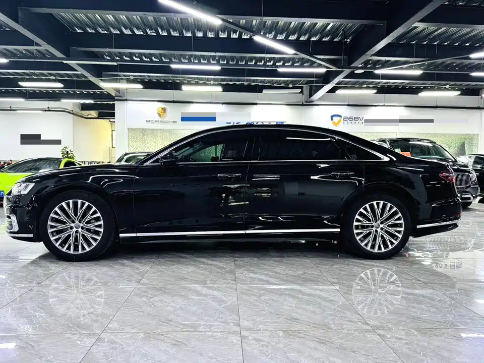 Audi A8