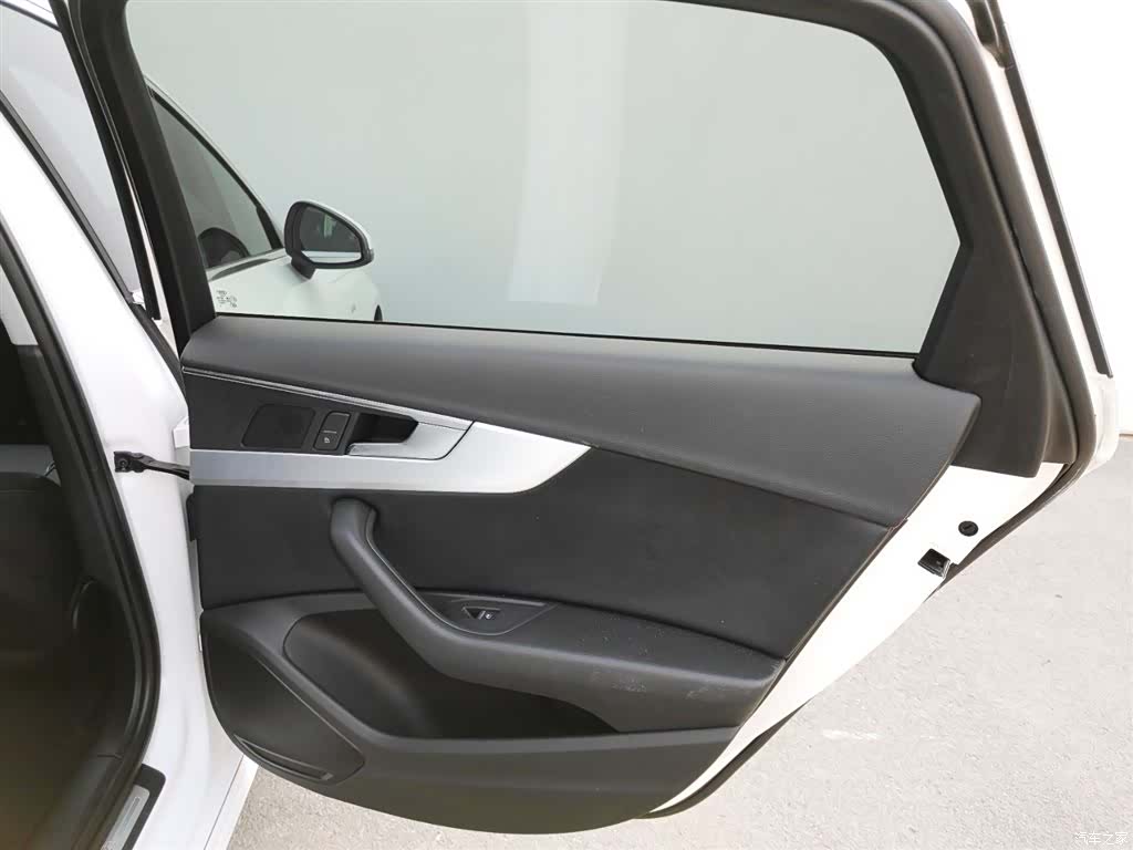 Audi A4L, 2020 14