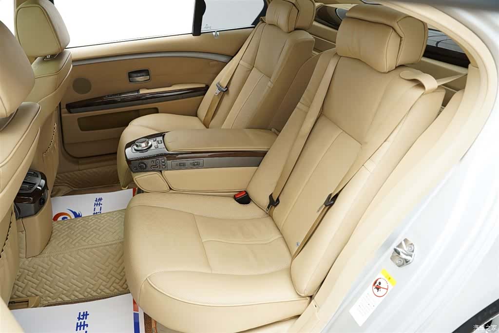 BMW 7 Series, 2008 10