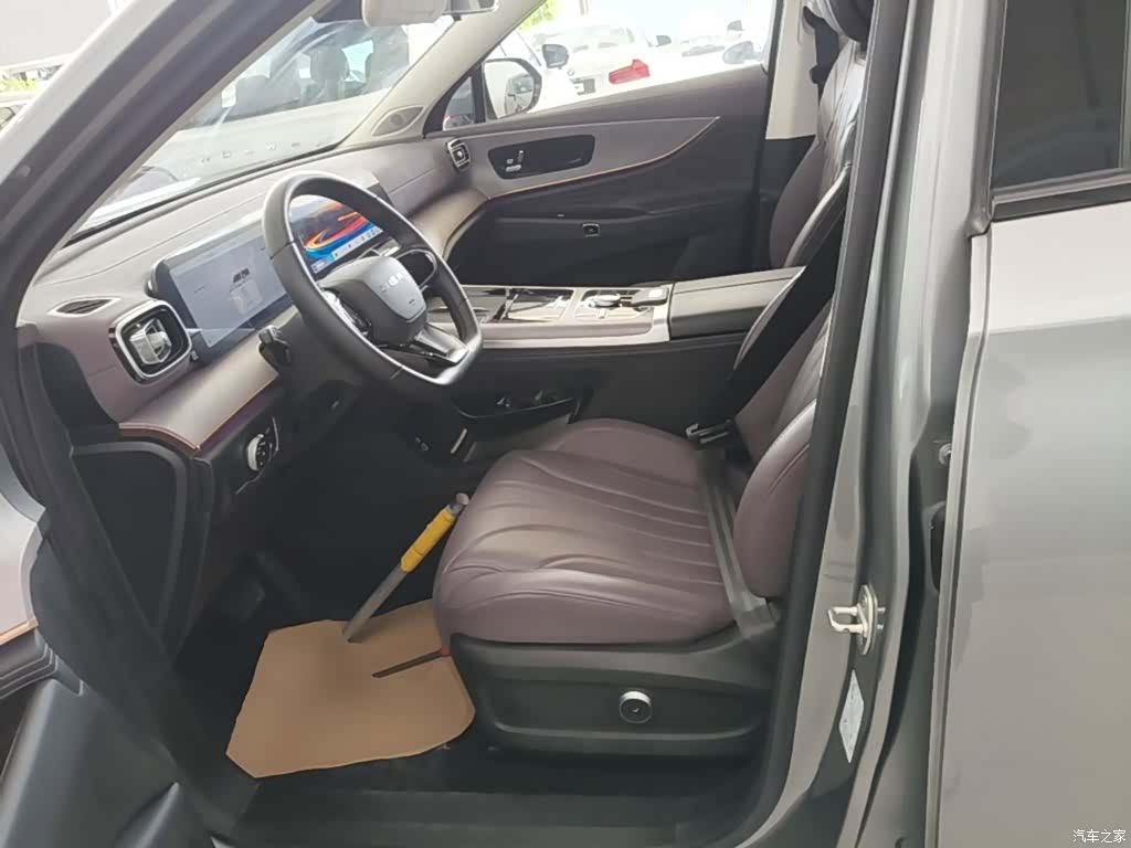 Chery Tiggo 9, 2025 15