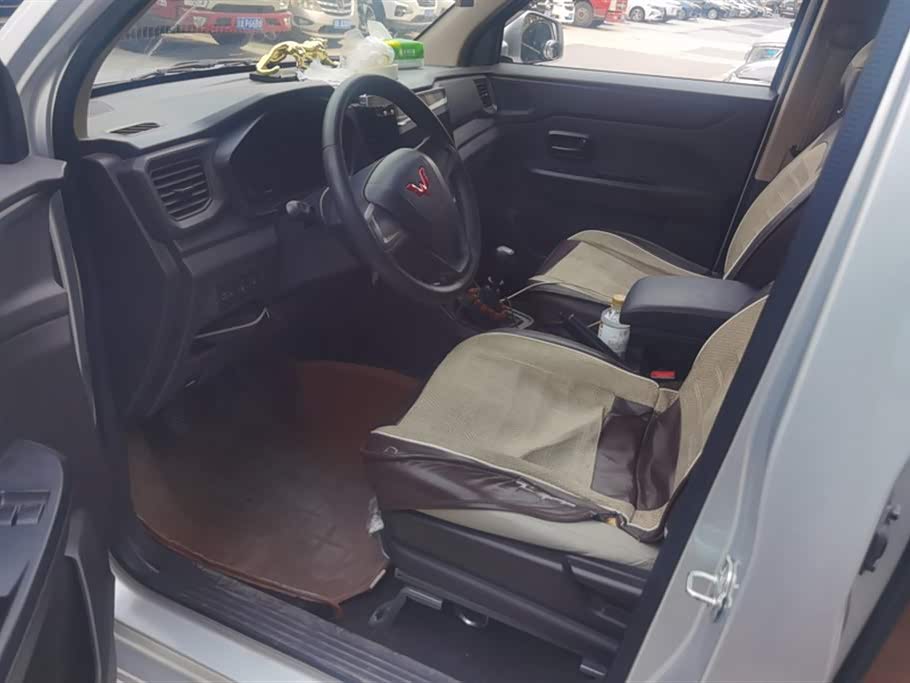 Wuling Wuling Hongguang V