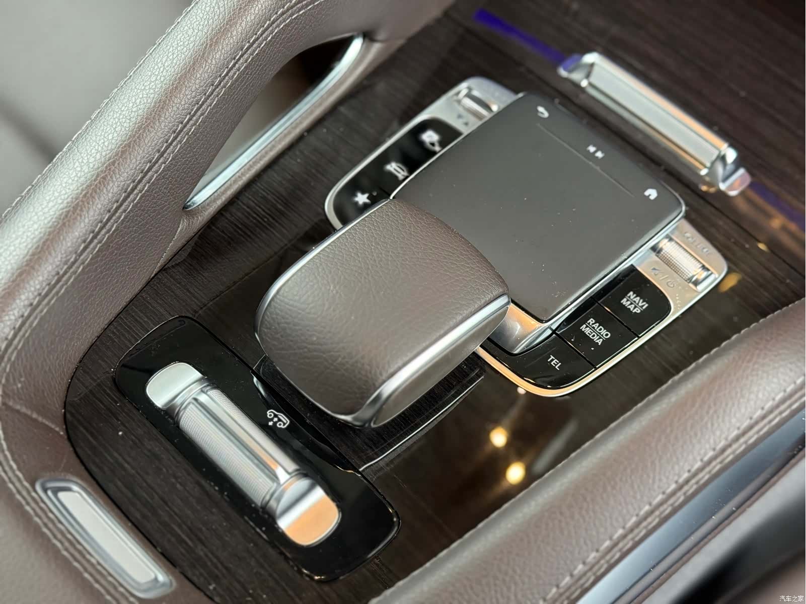 Mercedes-Benz GLE, 2020 11