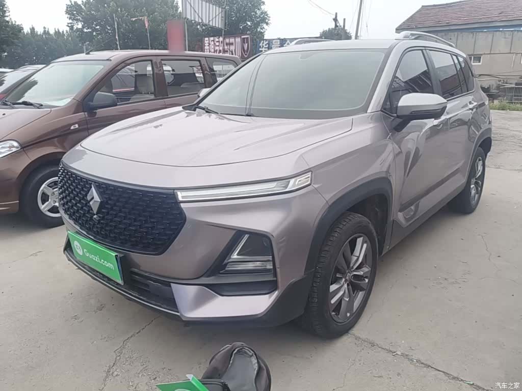 Wuling RS-5, 2020 2