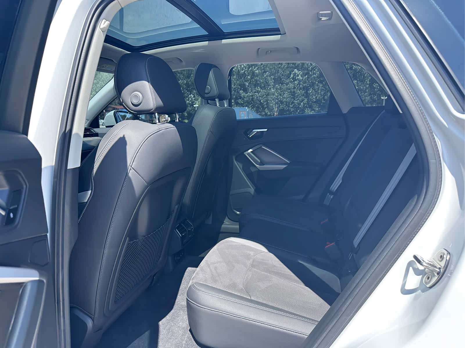 Audi Q3, 2022 18