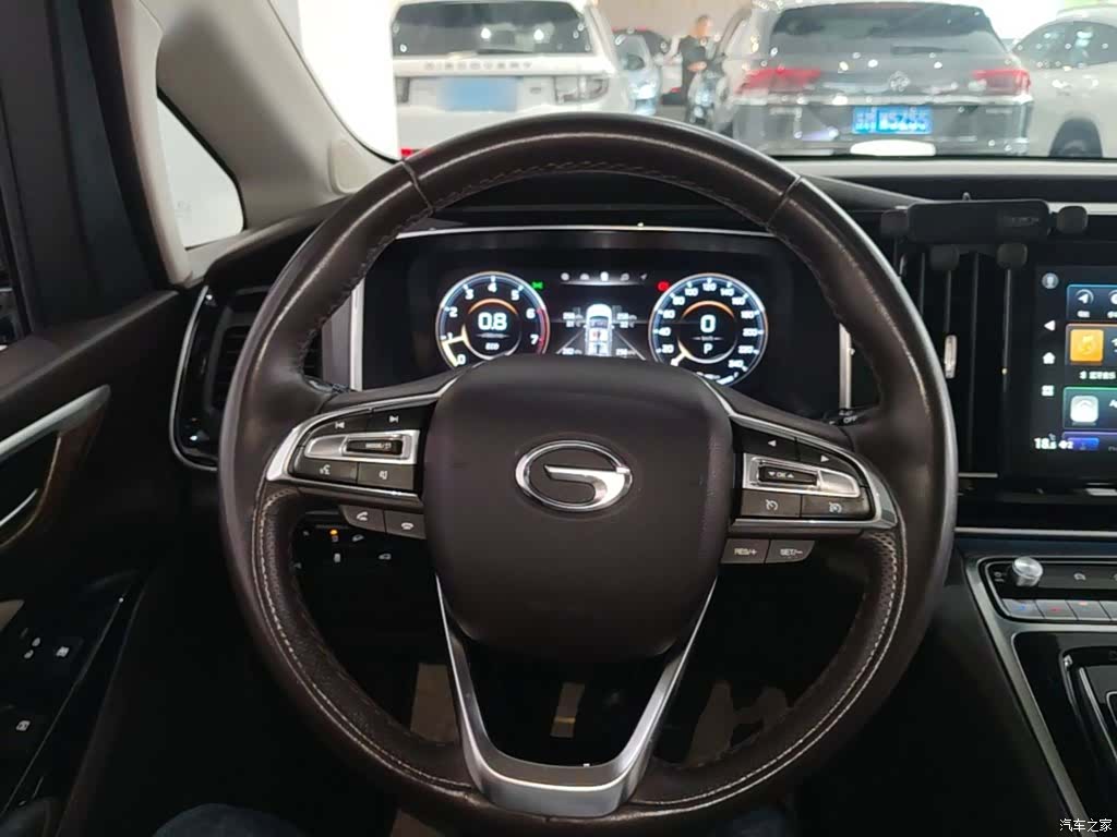 Trumpchi M8, 2022 11