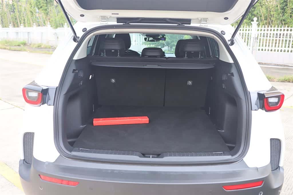 Mazda CX-50, 2023 16