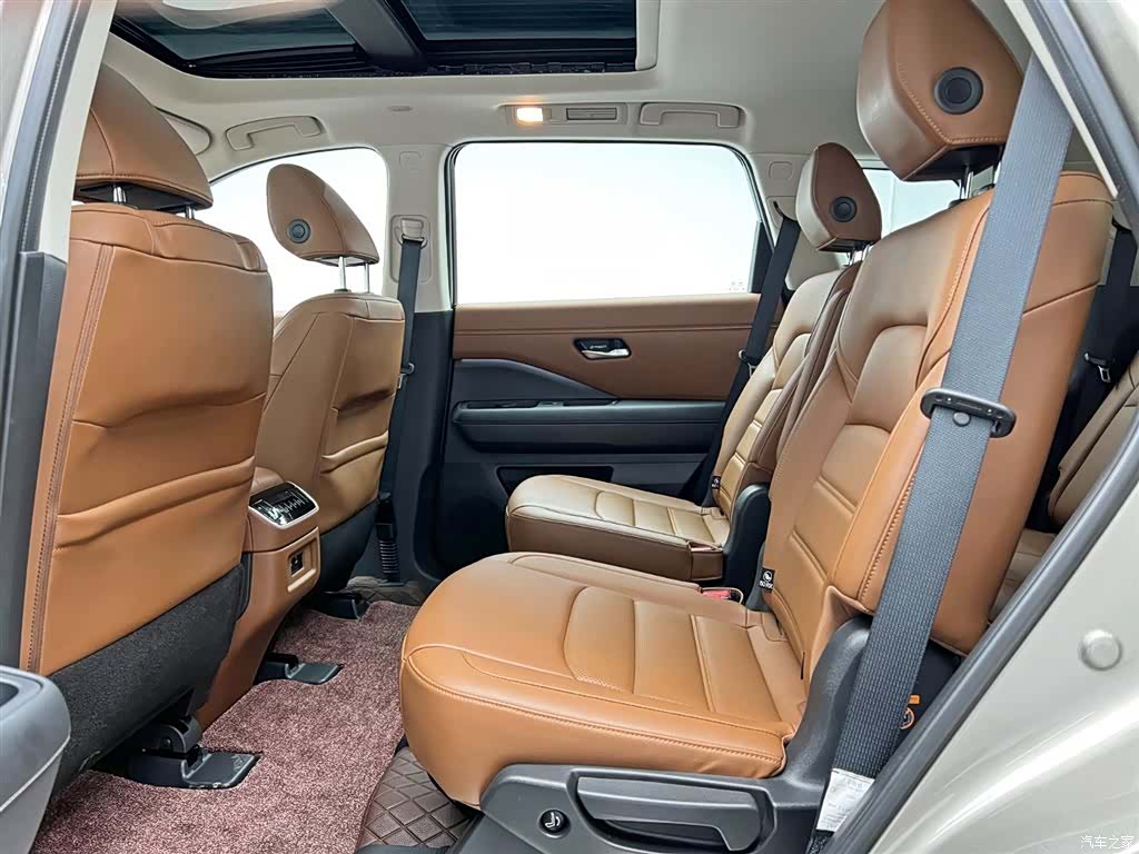 Nissan Pathfinder, 2024 16