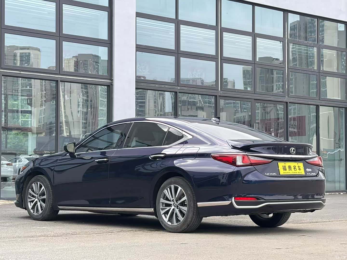 Lexus ES, 2019 9