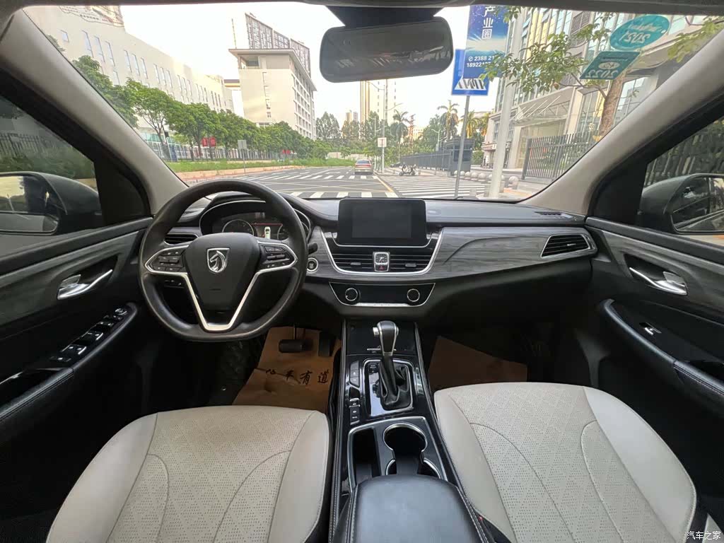 Wuling 730, 2020 все фото