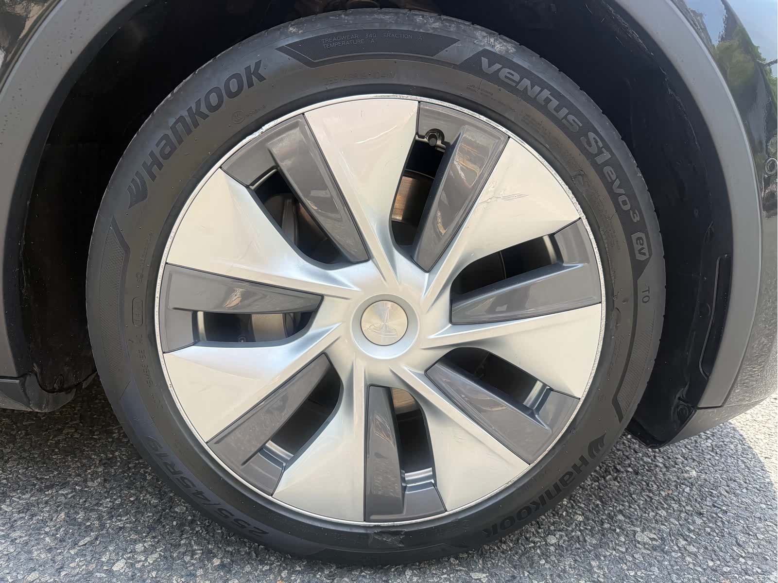 Tesla Model Y, 2022 17