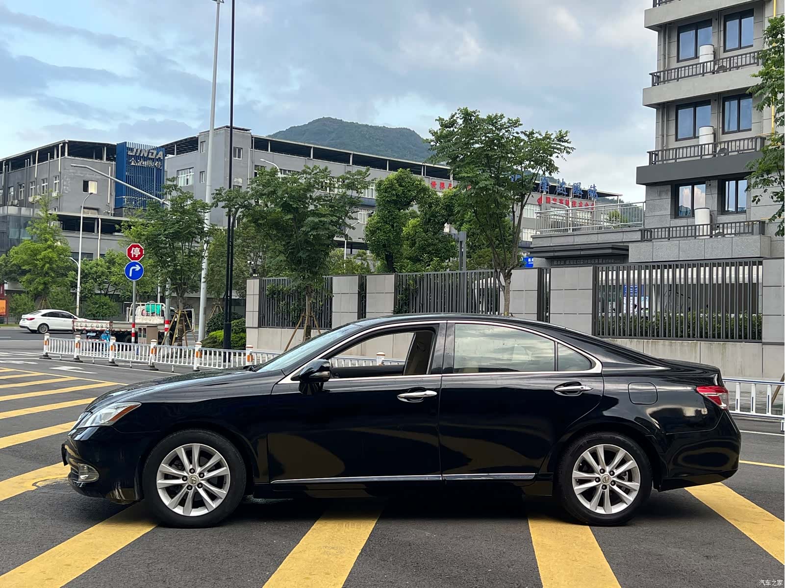 Lexus ES, 2009 7