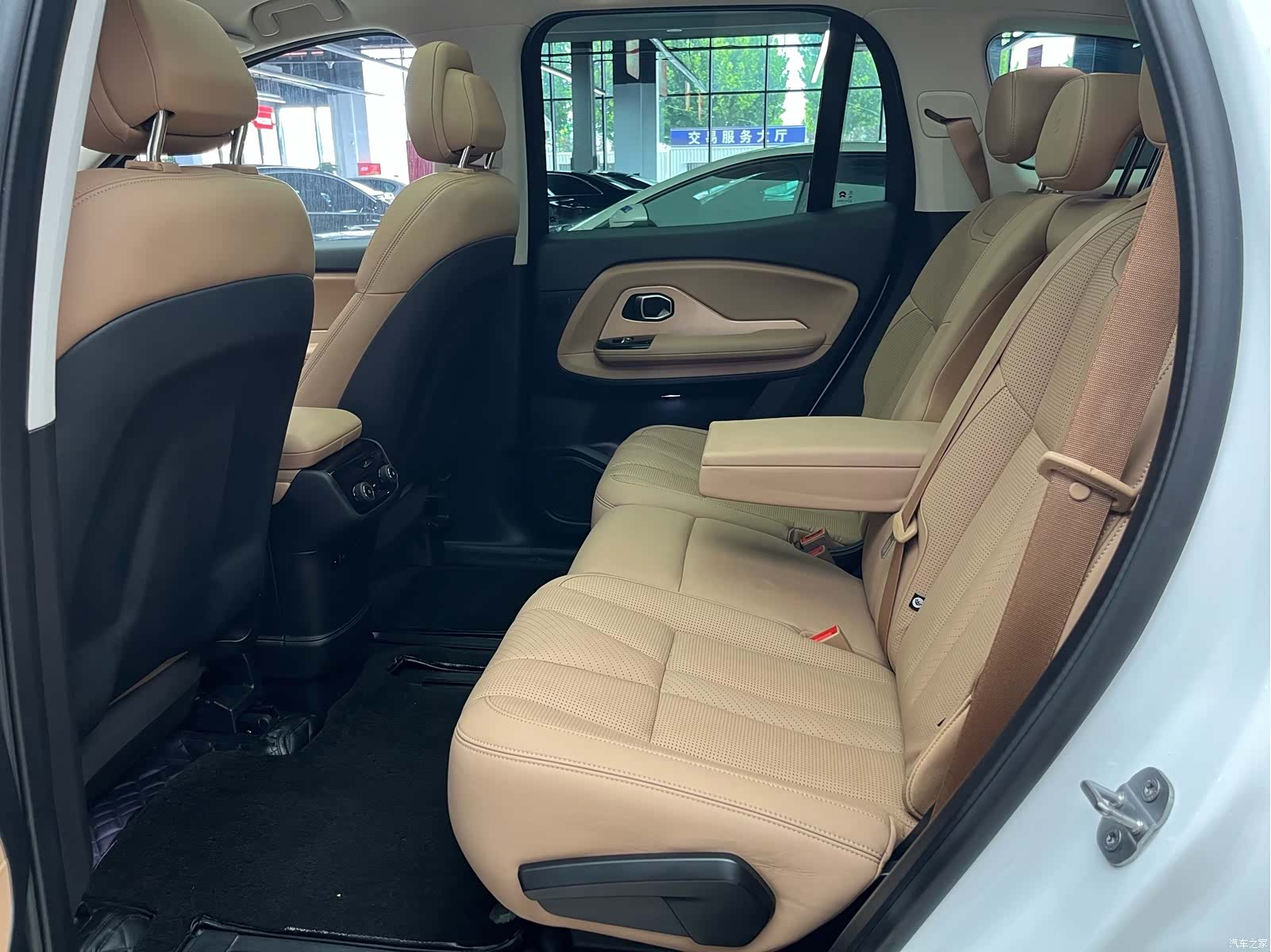 NIO ES8, 2018 11