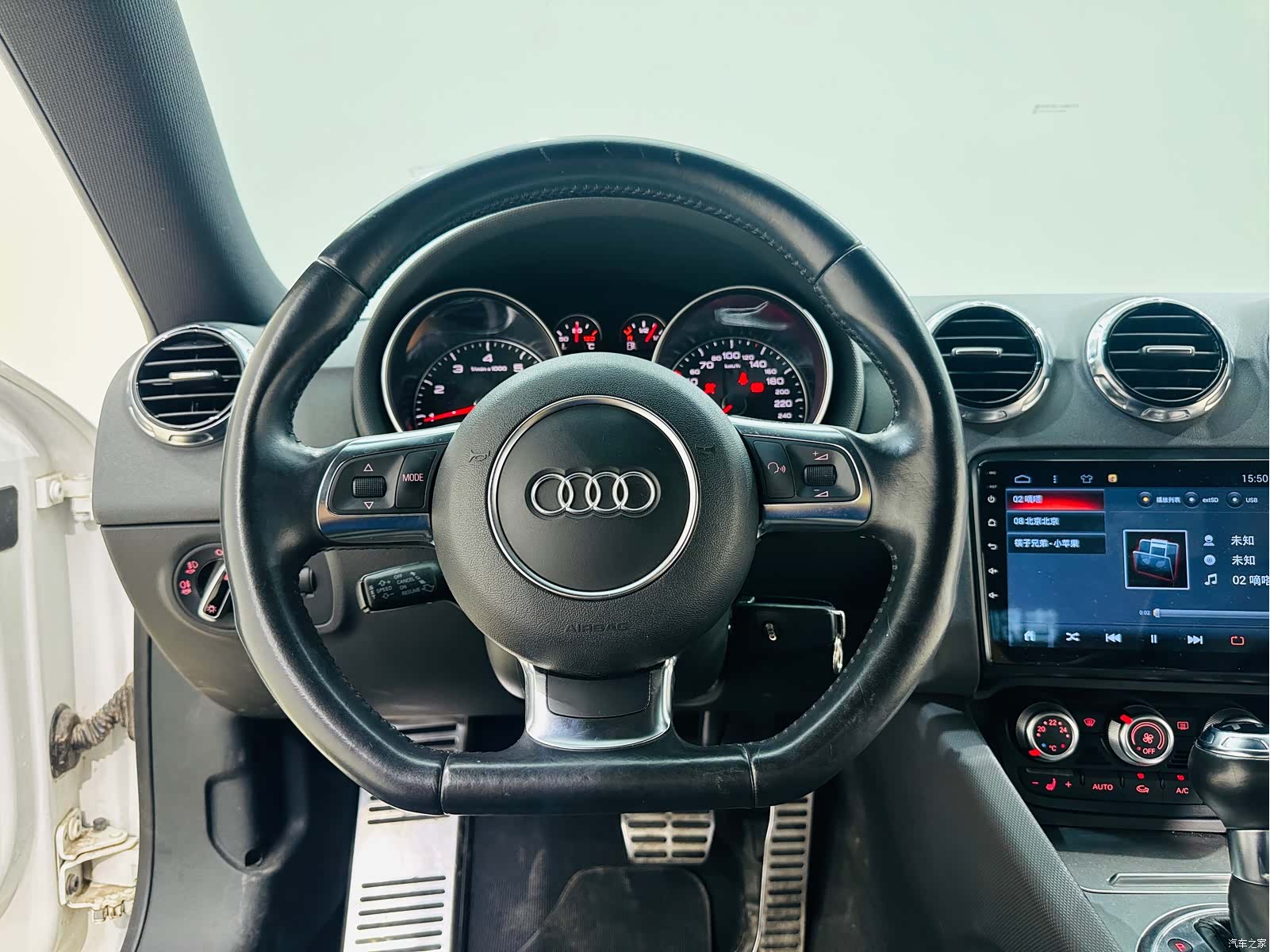 Audi TT, 2014 13