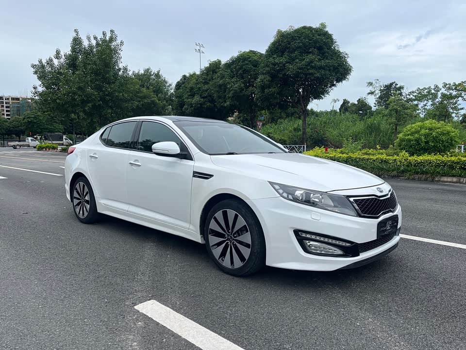 Kia K5 Kia K5