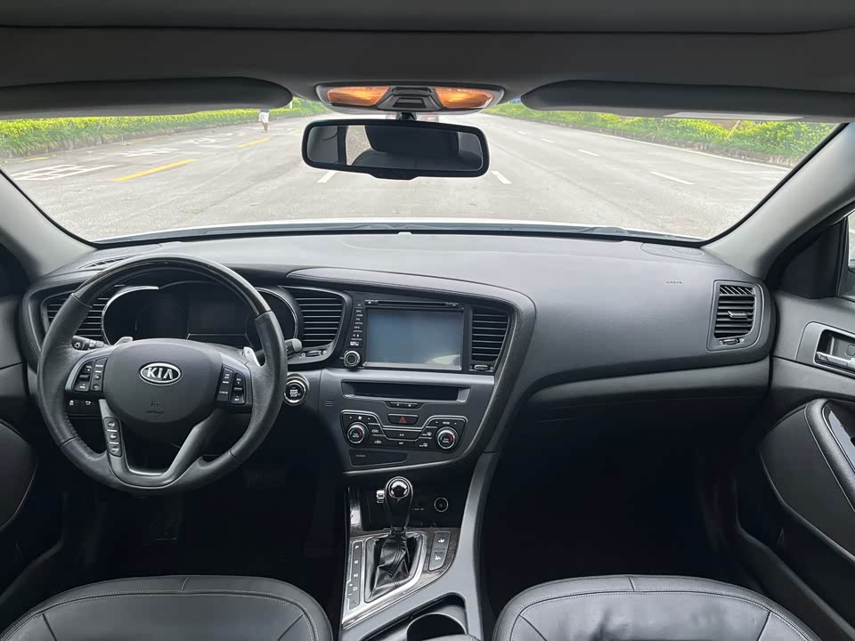 Kia K5 Kia K5