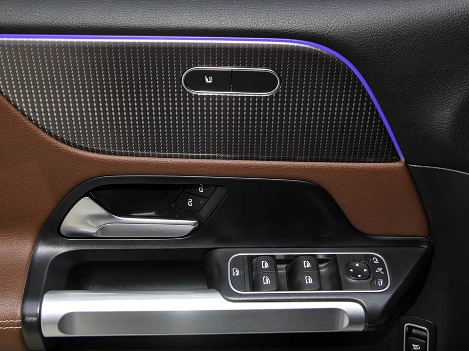 Mercedes-Benz GLB Mercedes-Benz GLB