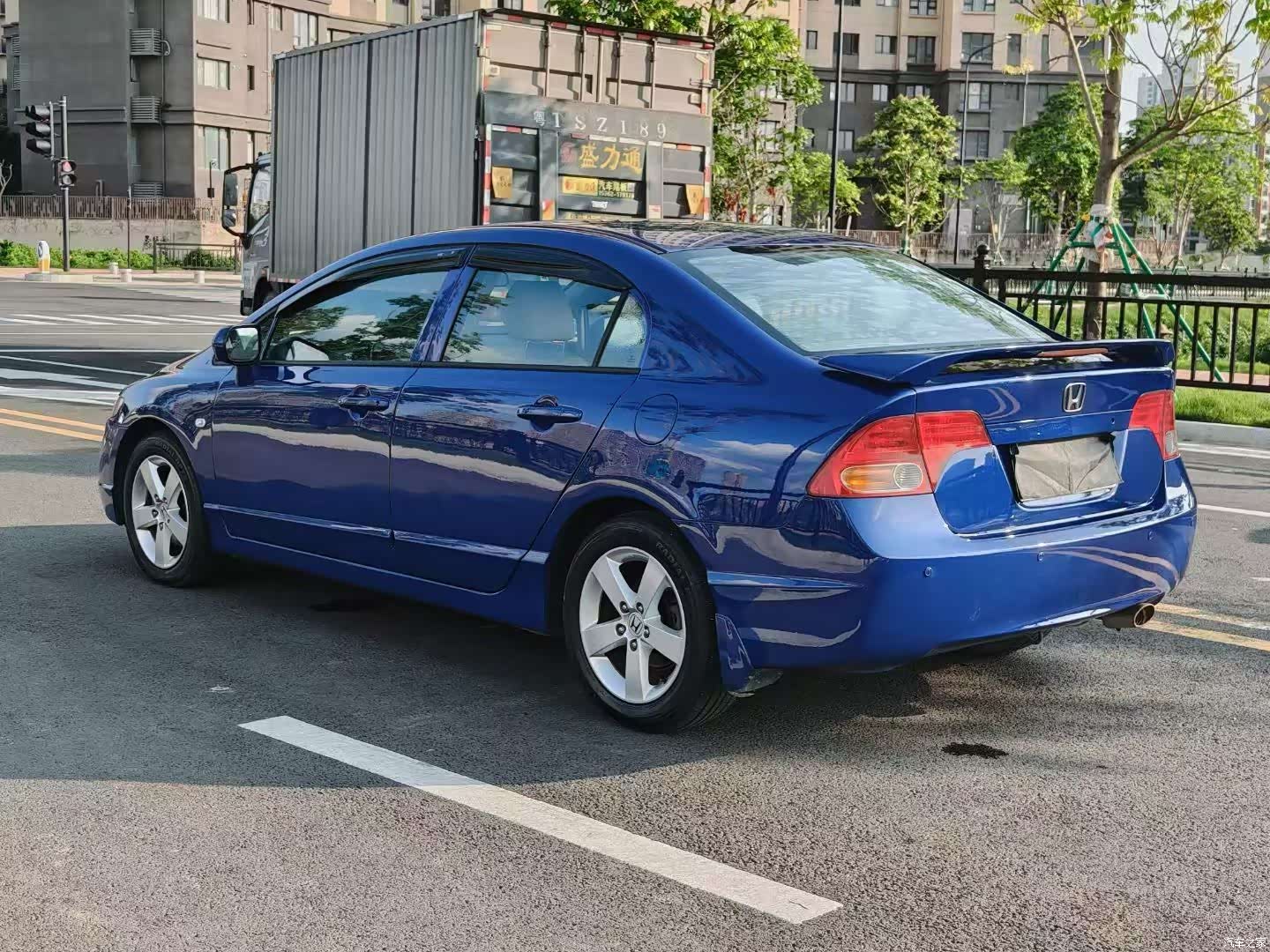Honda Civic, 2011 9