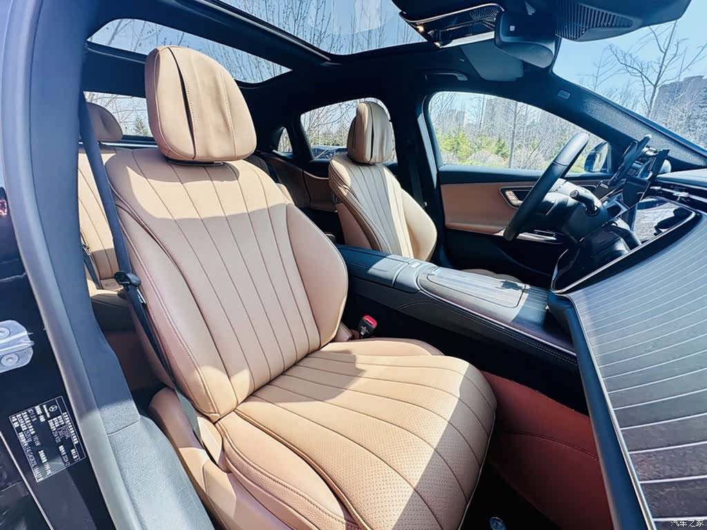 Mercedes-Benz E-Class, 2025 18