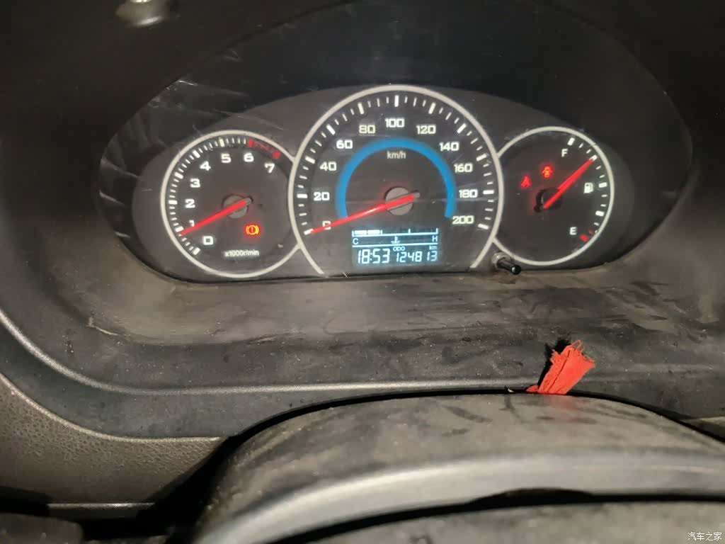 Wuling V, 2017 все фото