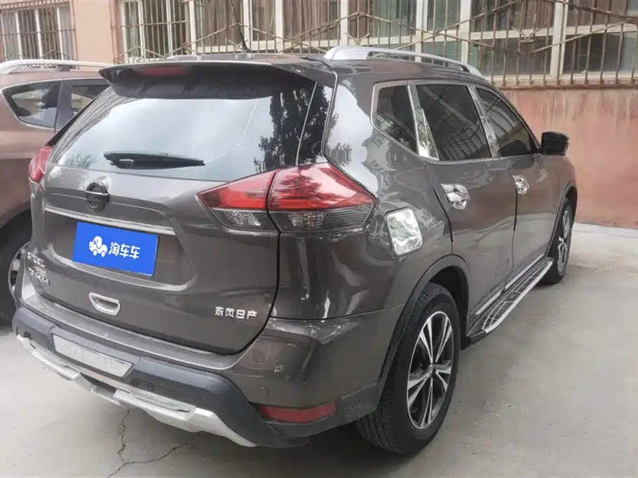 Nissan Qijun