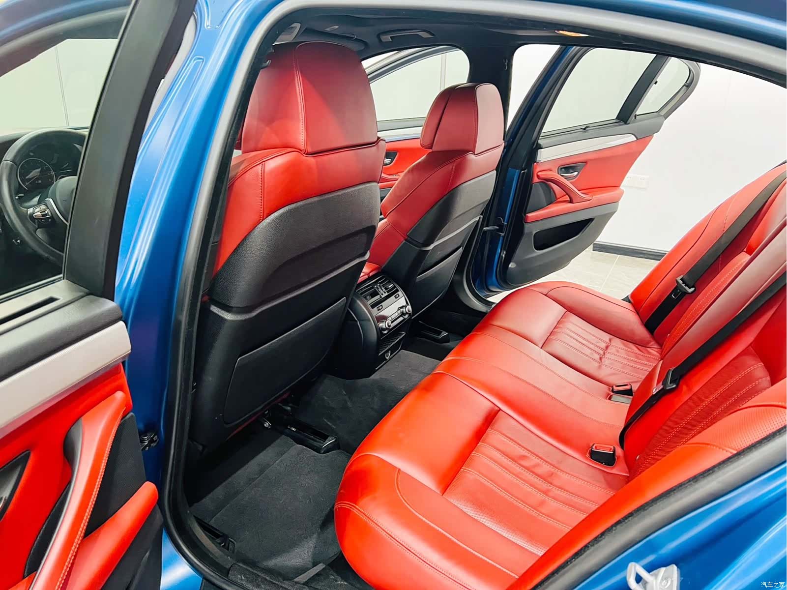 BMW M5, 2015 12