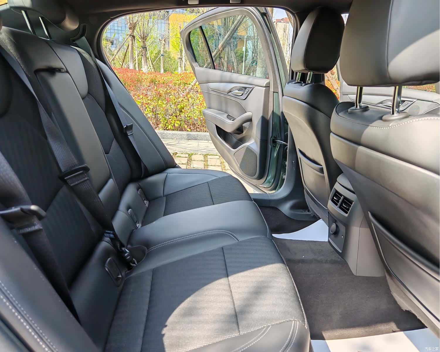 Cadillac CT5, 2022 10