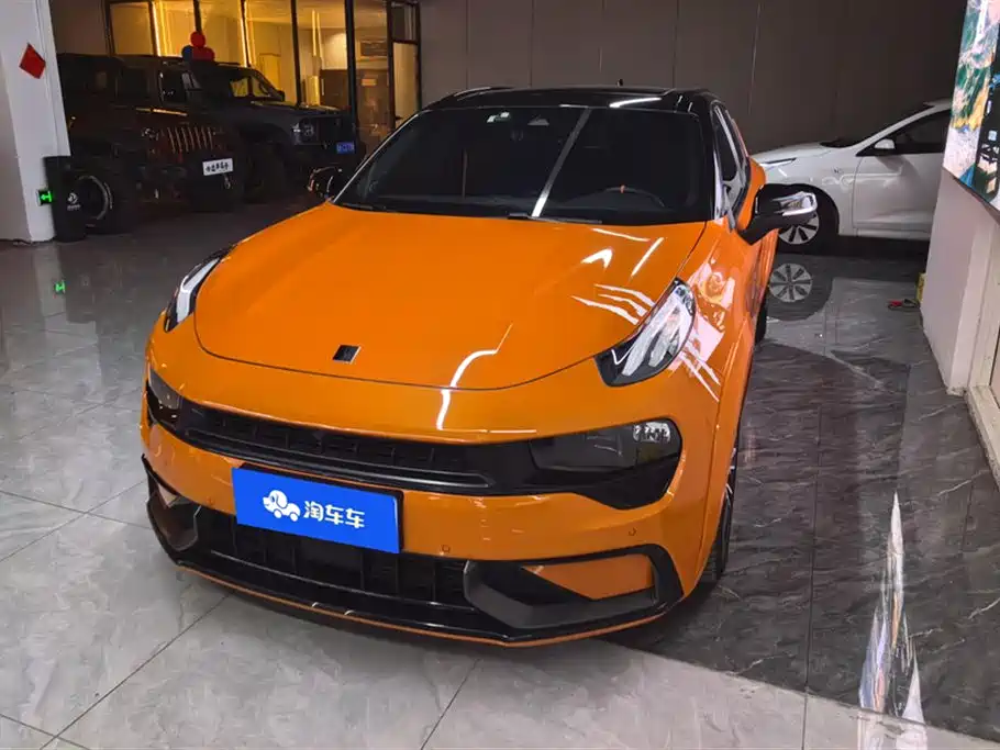Lynk & Co 02 Hatchback
