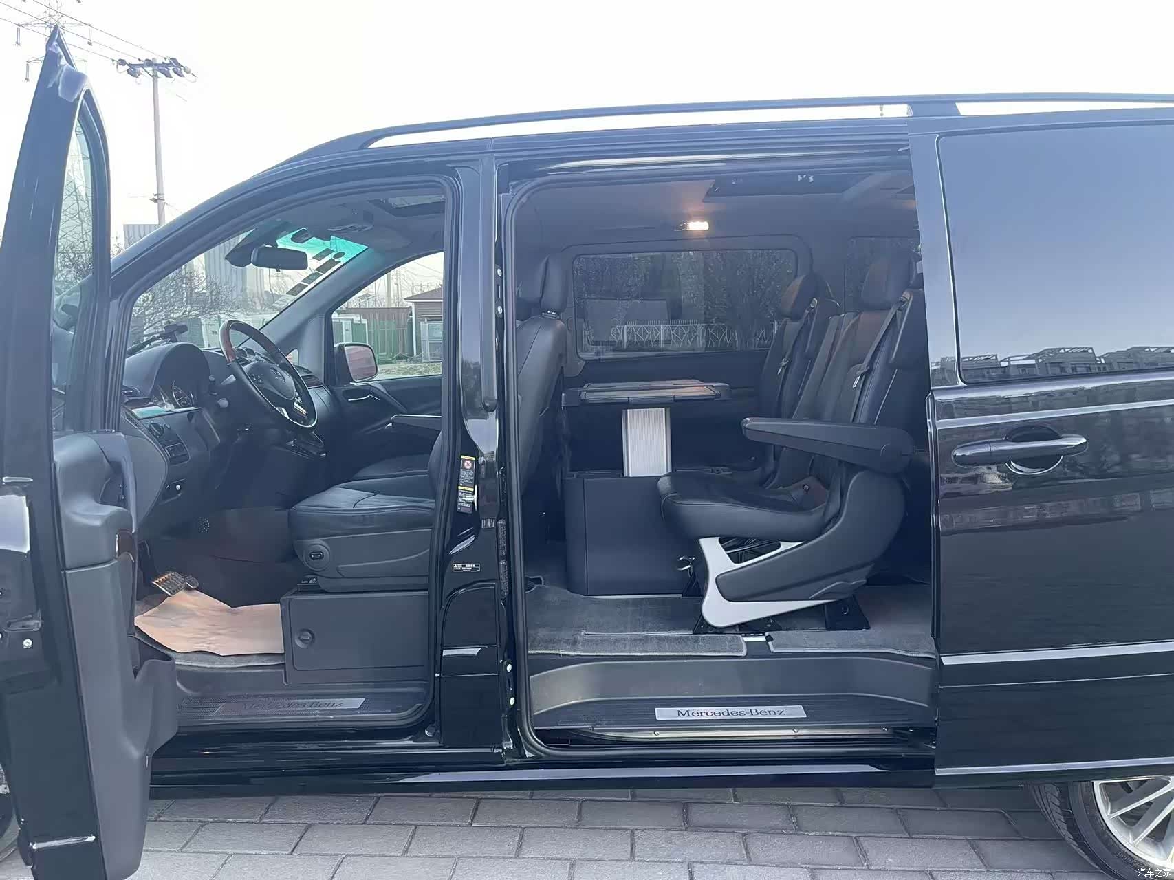Mercedes-Benz 125, 2012 16