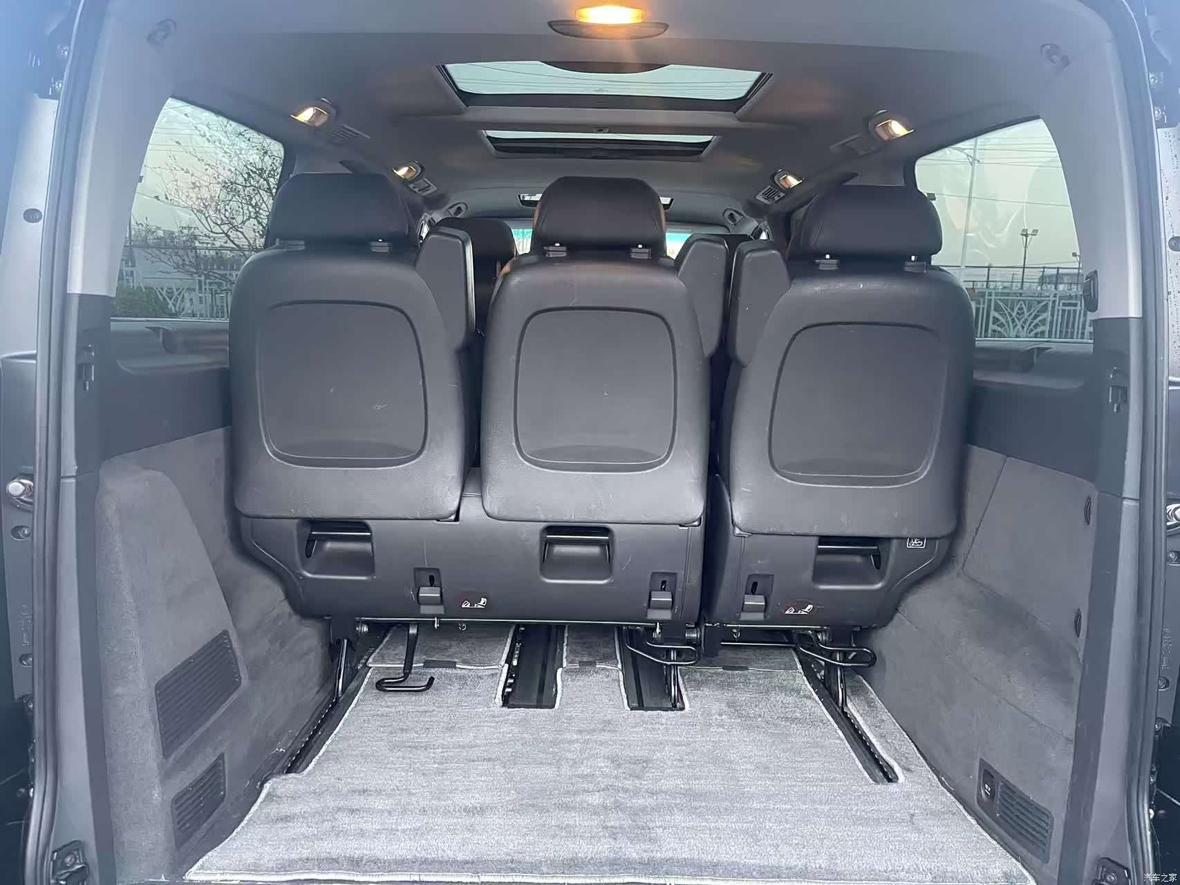 Mercedes-Benz 125, 2012 18