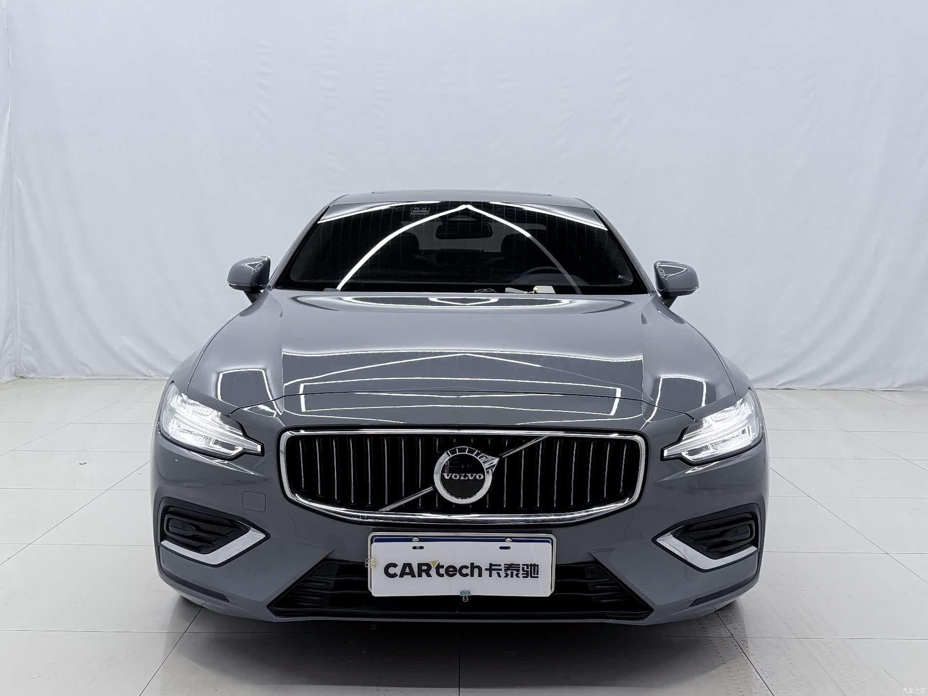 Volvo S60, 2023 2